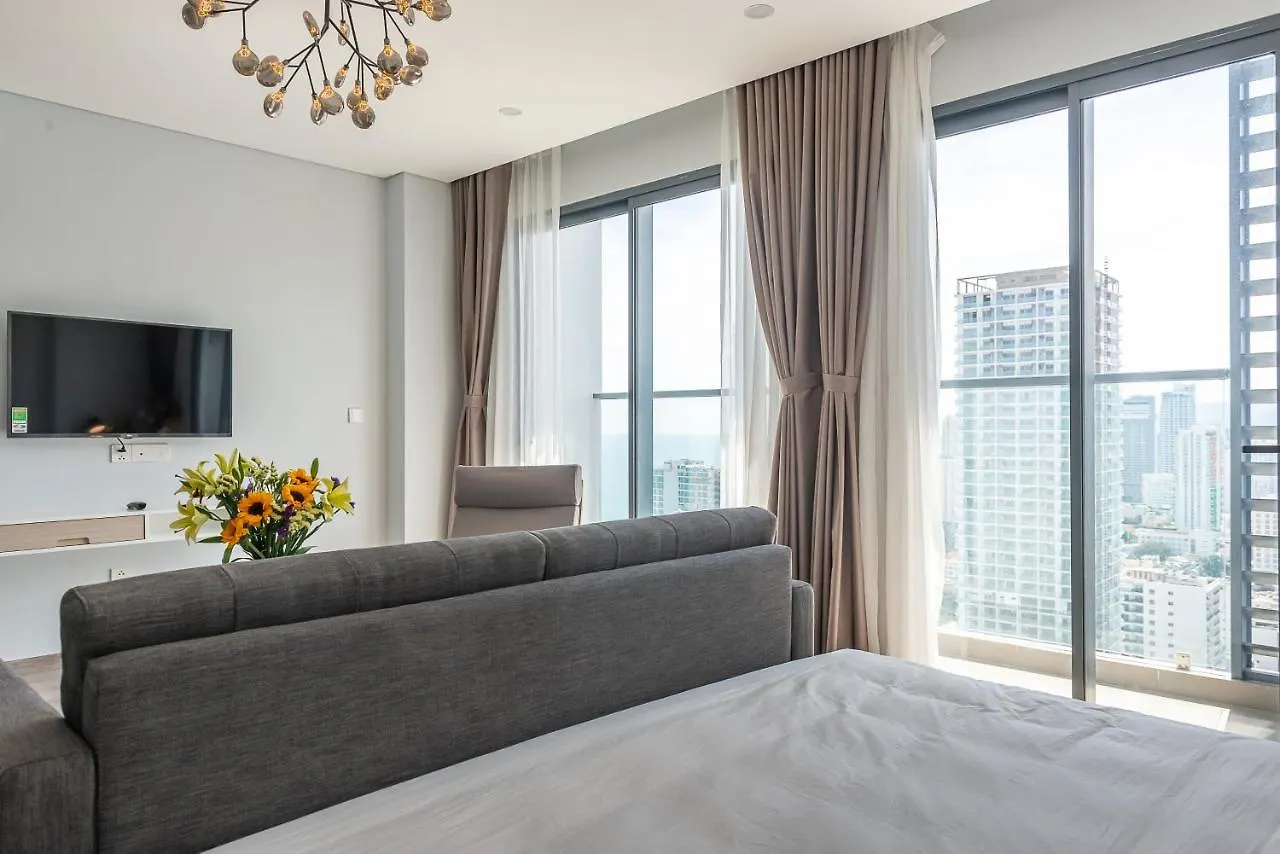 Marina Suites Apartment Нячанг