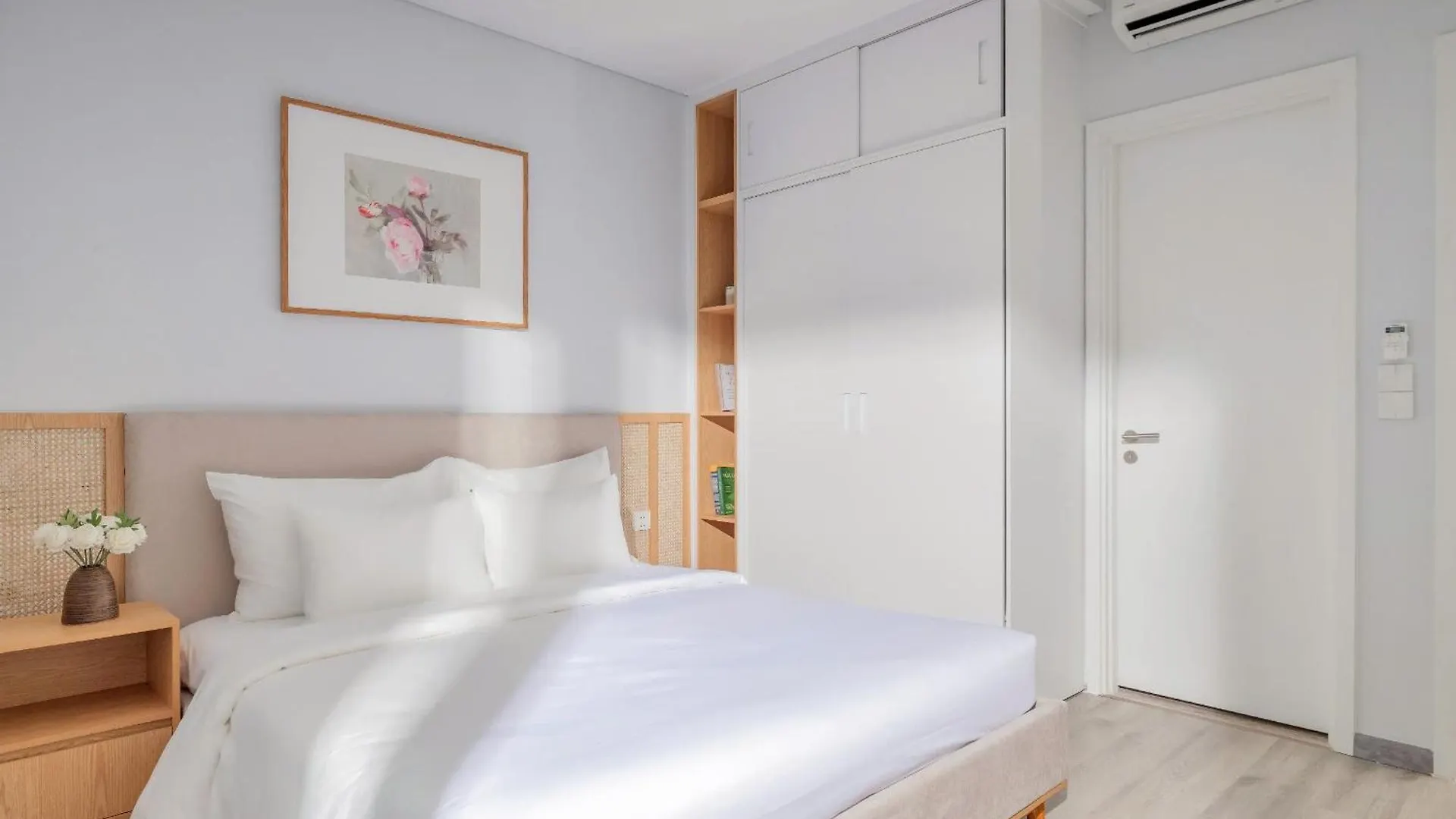 **** Отель Marina Suites Apartment Нячанг Вьетнам