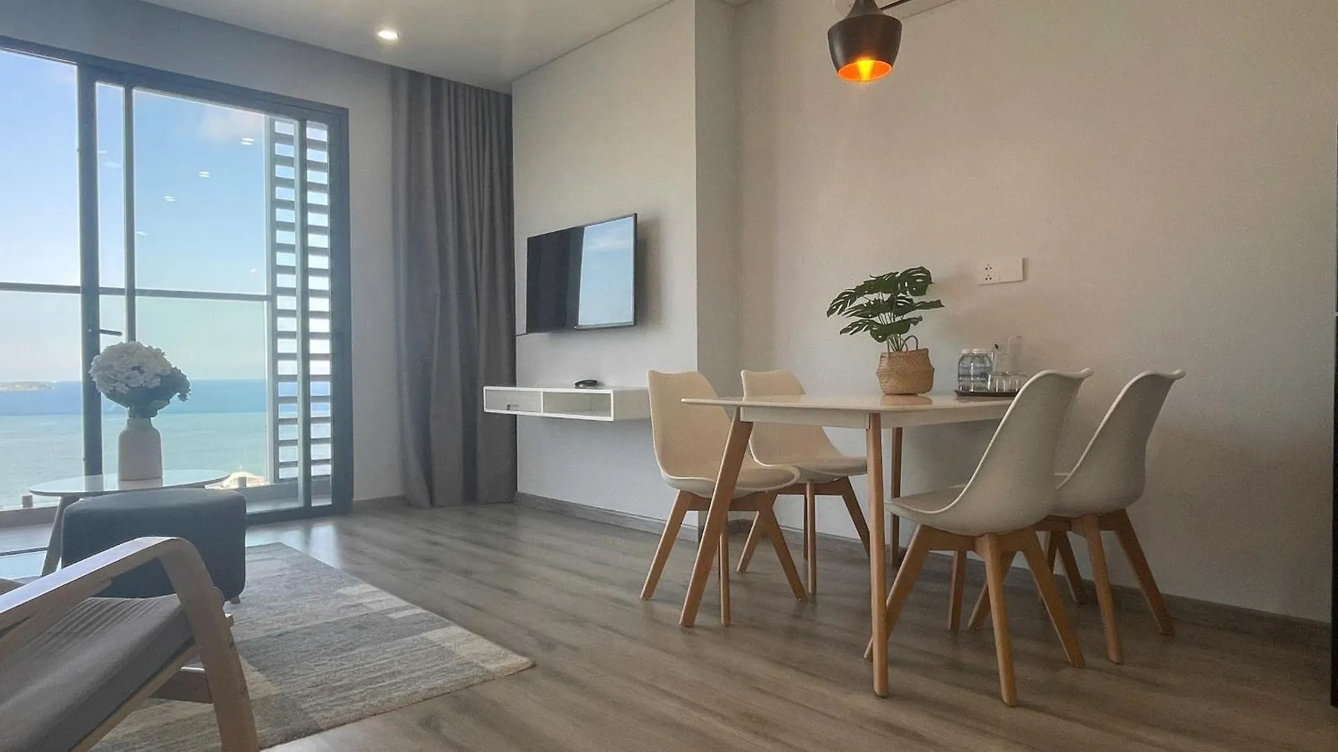Marina Suites Apartment Нячанг